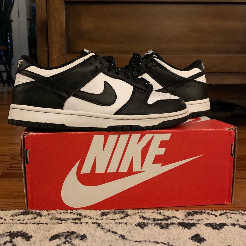 Nike dunks panda